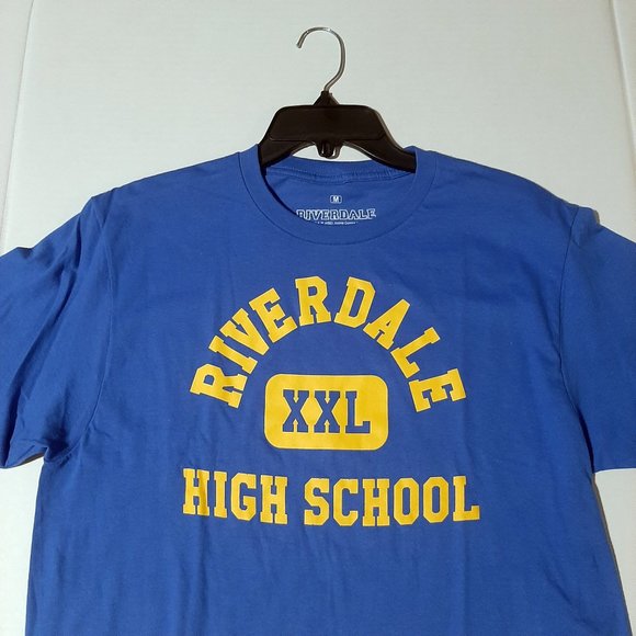 Riverdale High School Adult unisex crop T-Shirt size medium official show merch - Picture 2 of 3